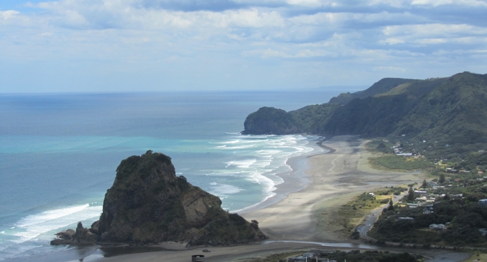 Piha Beach Tours From Auckland